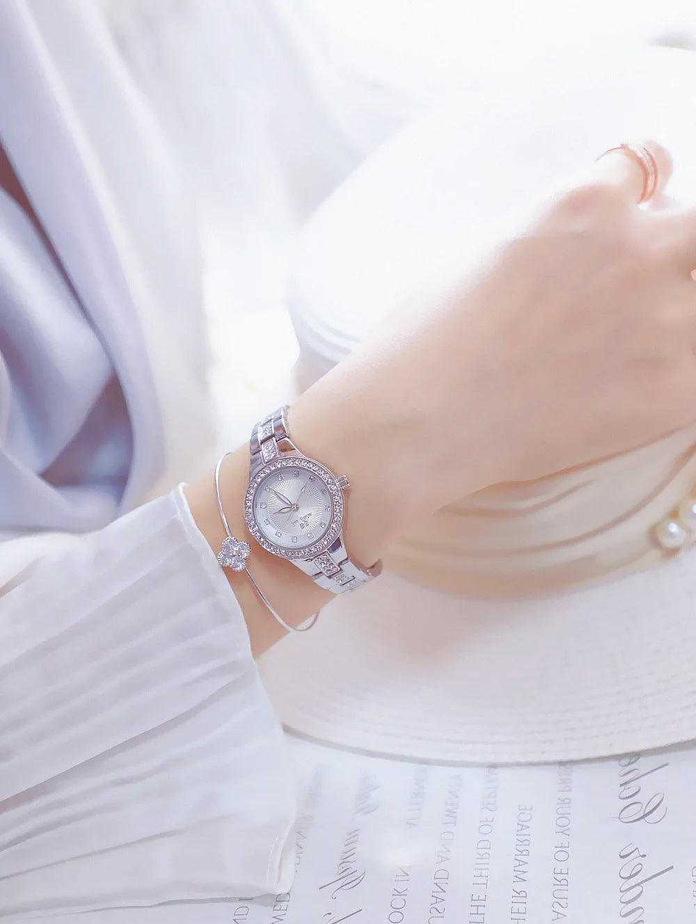 Quartz Clock Luxury Silver Gold Wristwatches for Women