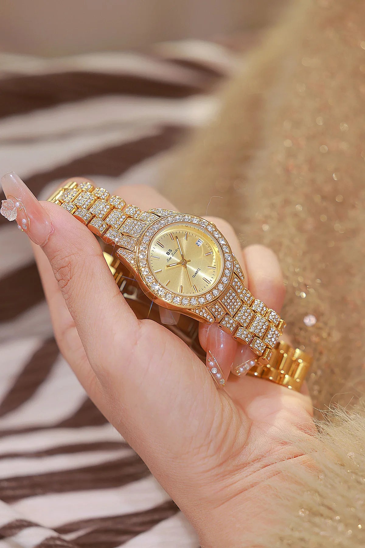 Luxury Crystal Silver Gold Quartz Watches with Calendar for Women