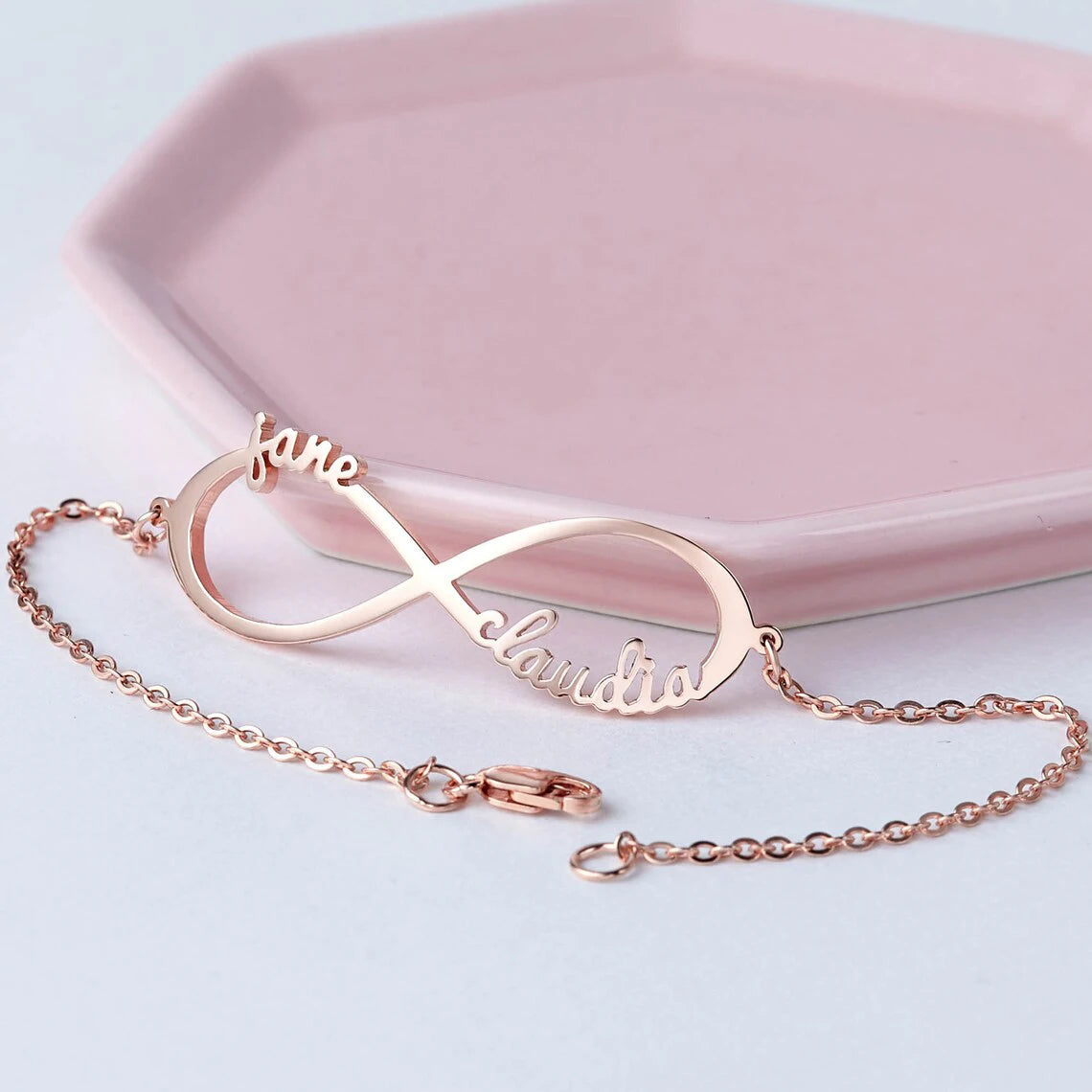 Custom Personalized 1-4 Names Bracelet on Infinity Pendant