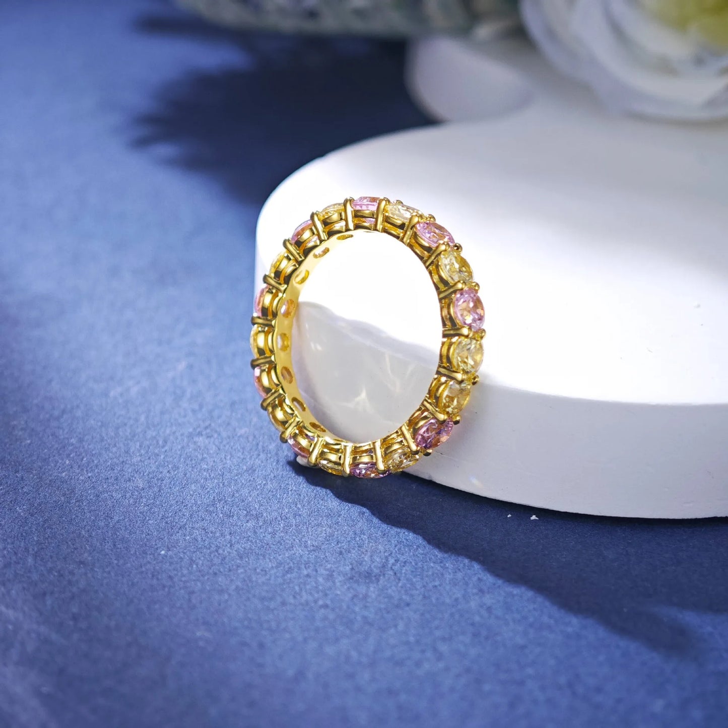 Luxury 18K Gold Yellow/Pink Moissanite Diamond Ring for Women