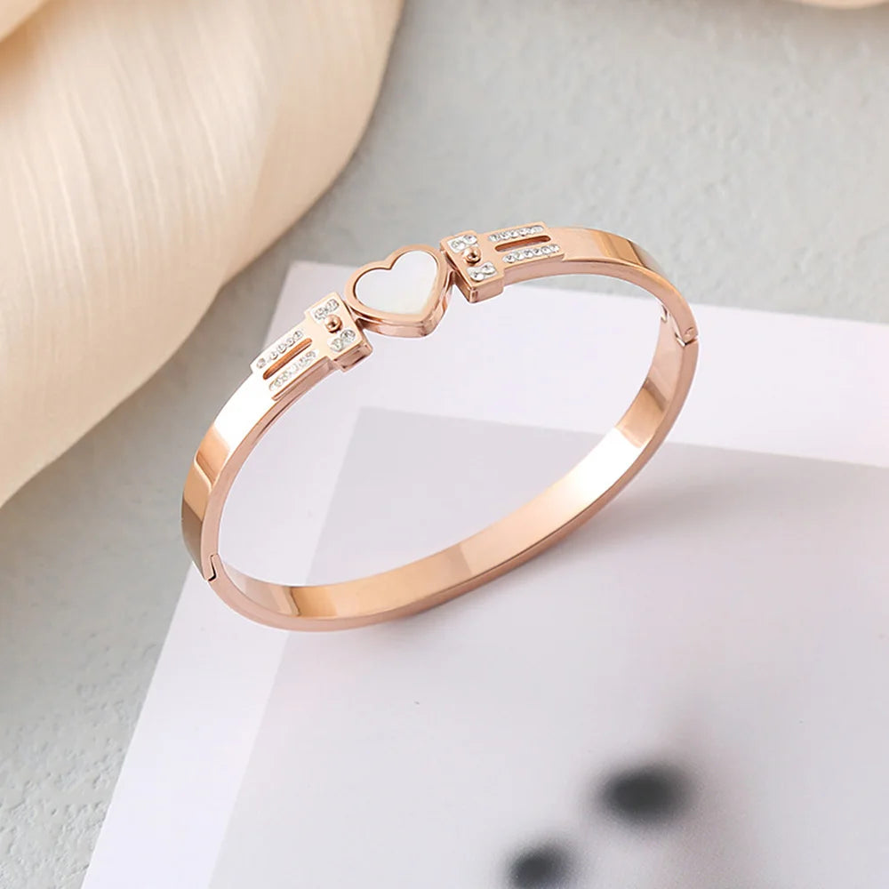 18K Gold or Silver Heart-Shaped Center Bangle Bracelets for Women