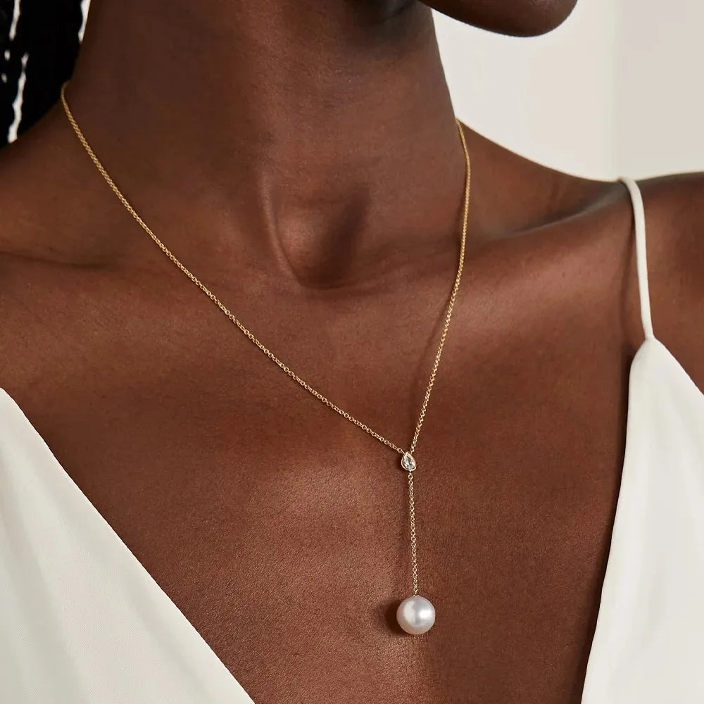 Hanging Pearl Diamond Necklace for Women