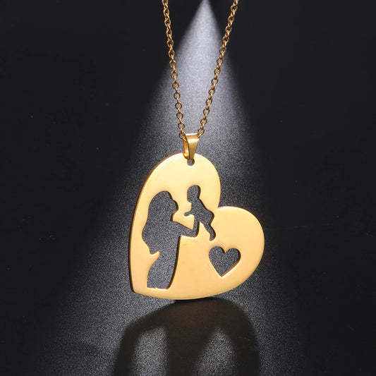 2Pcs Mom Holding Baby Pendant Necklaces