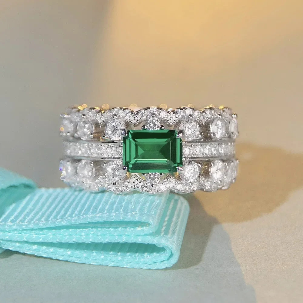 Luxury White Gold Emerald Cut Diamond Ring for Women