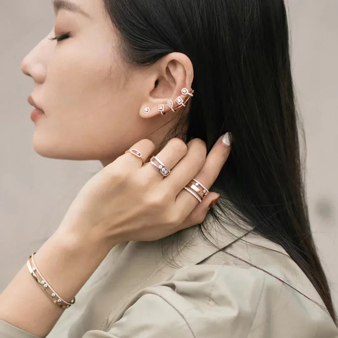 White or Rose Gold Three Moving Diamonds Ring for Women